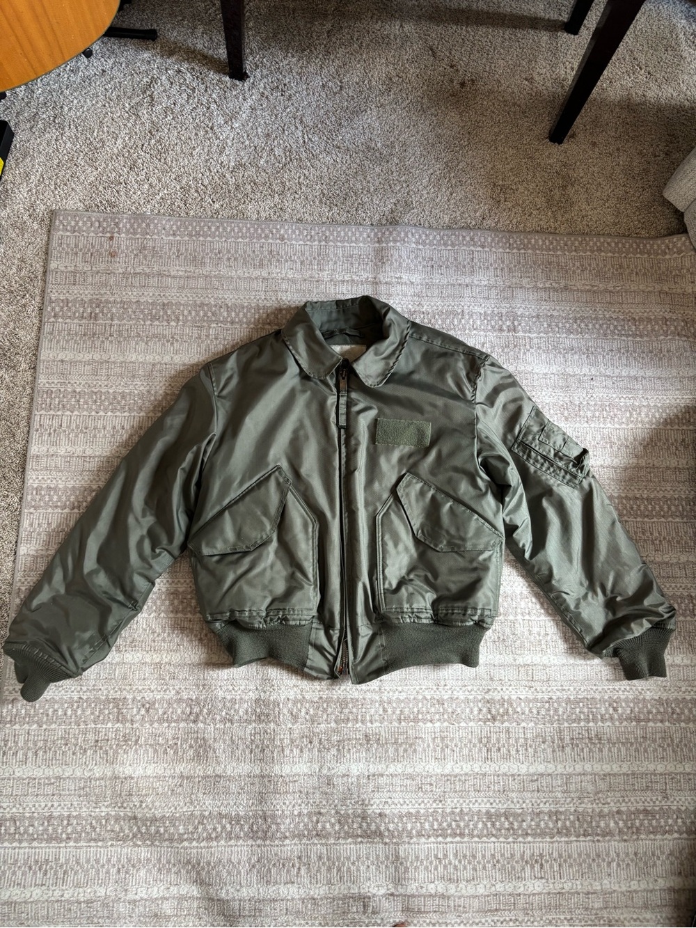 Men's Military-Style Olive Green Bomber Jacket CWU 45/P Scovill Zipper